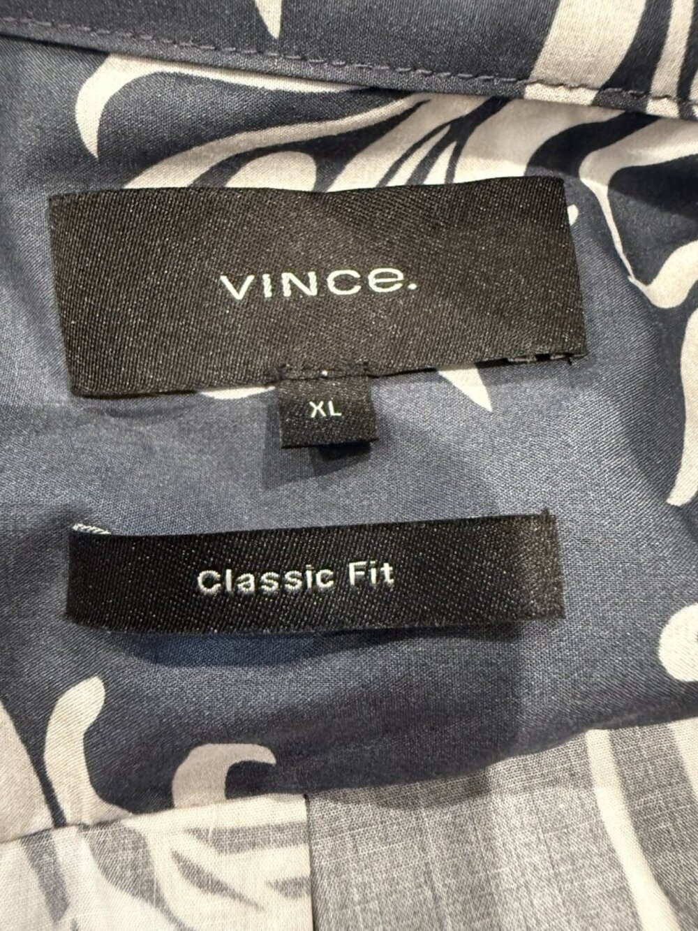 Vince Mens Classic Fit Leaf Print Navy Short Sleeve Button Up Shirt Size XL NWT - Picture 9 of 9